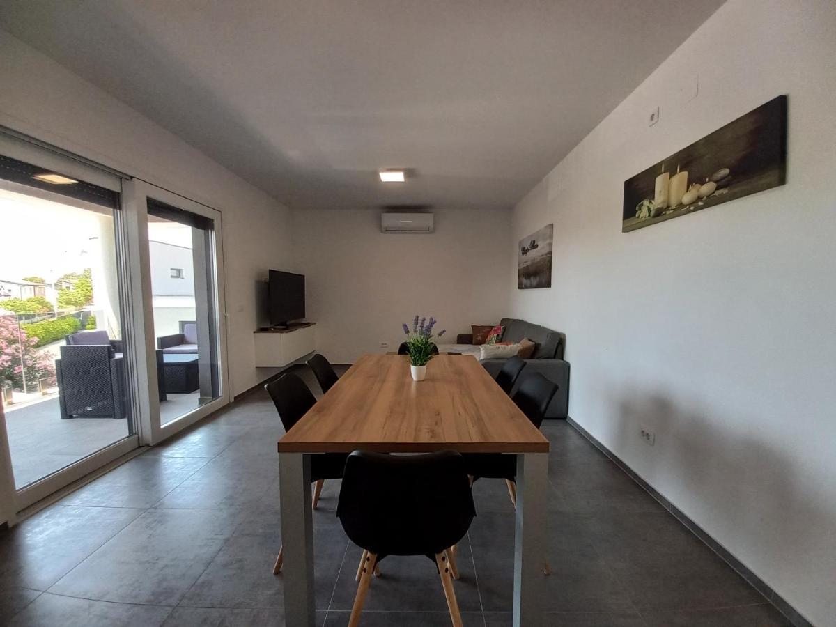 Apartment Martina Vir Kültér fotó